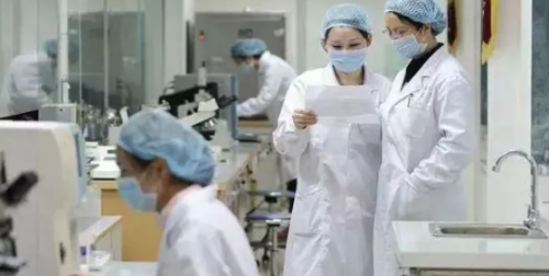 检验医学教育：挑战与机遇