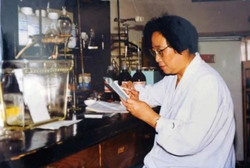 屠呦呦团队盯上“红斑狼疮”， 患者还要等多久？