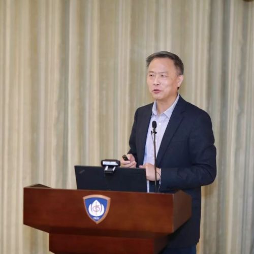 ICU内真菌感染4大鉴别要点，听听施毅教授怎么说！