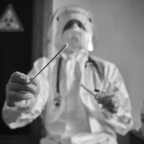 “早产”的咽拭子，使用日期比生产日期早3天！