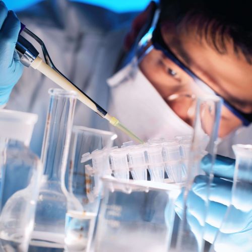 80%捐精者不合格？检验人应该如何看待精液内的畸形精子？